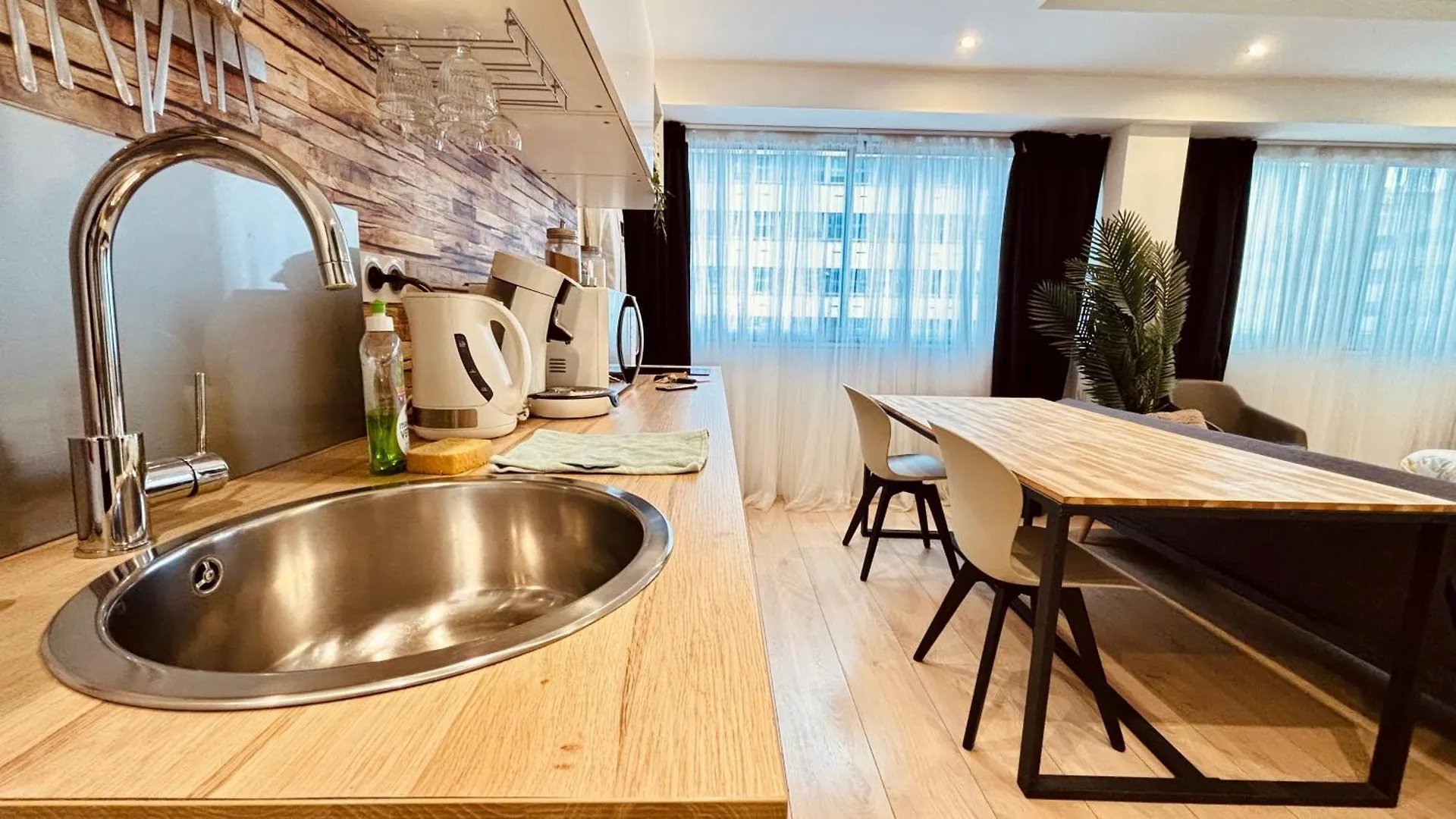☆Loft 35M2 Lyon 6 Menage Inclus/Pas De Check Out☆ Διαμέρισμα