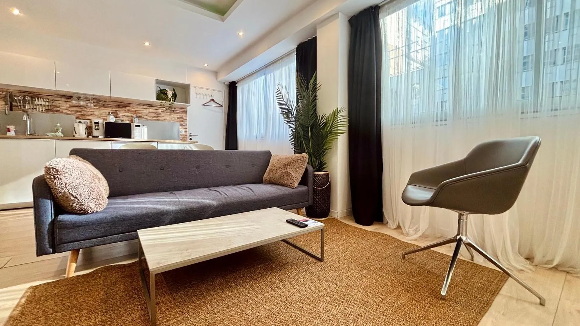 ☆Loft 35M2 Lyon 6 Menage Inclus/Pas De Check Out☆ Διαμέρισμα